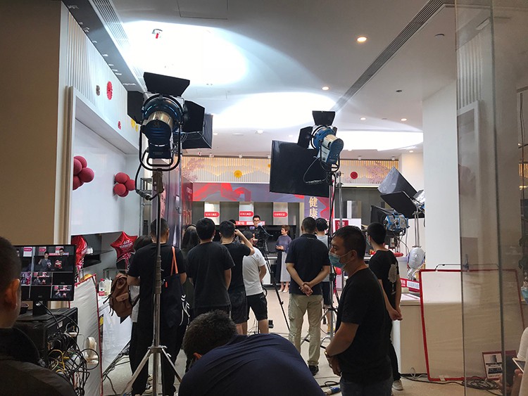 618直播拍摄现场实时调色