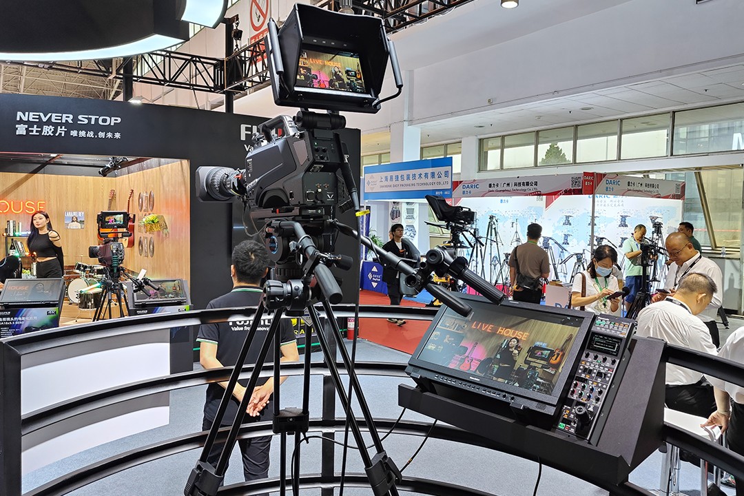 康维讯OLED监视器，带您回顾BIRTV2023精彩瞬间