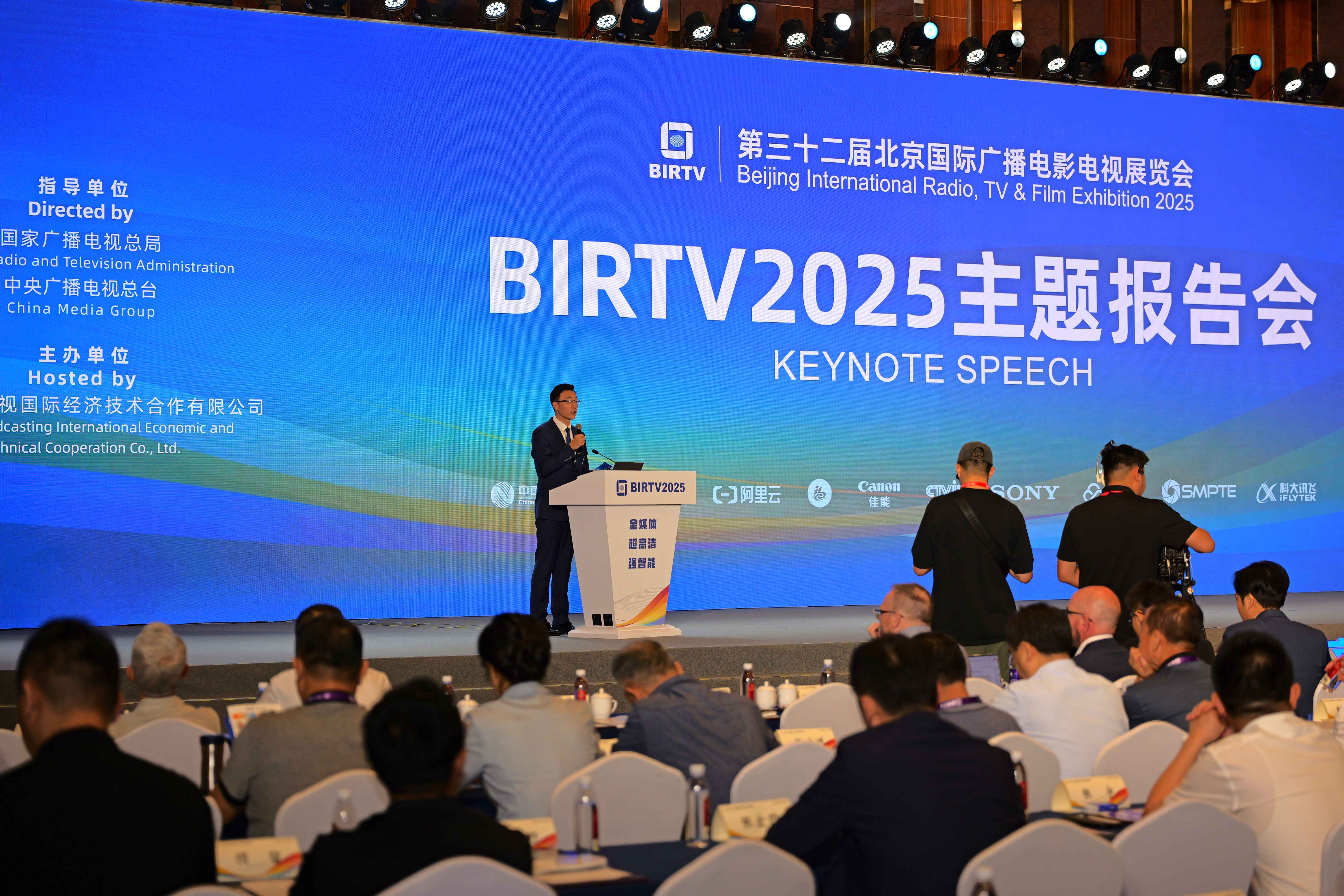 康维讯Mini-LED主控级监视器荣获BIRTV推荐 (1)(1).jpg 康维讯Mini-LED主控级监视器荣获BIRTV推荐 (1)(1).jpg